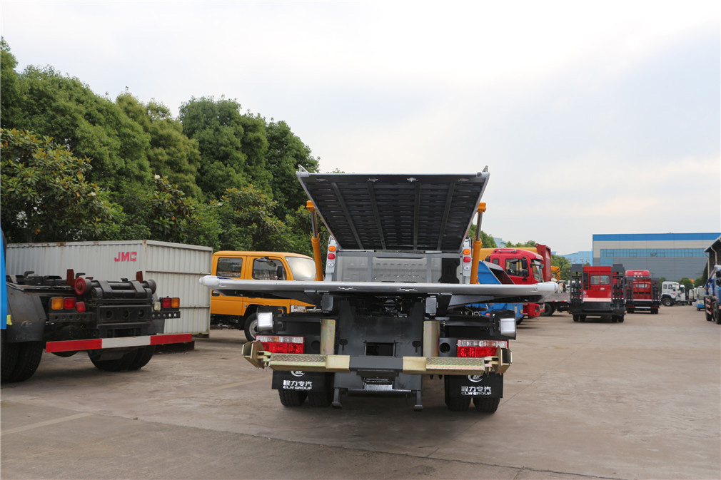 东风D9一拖三大型清障车16w