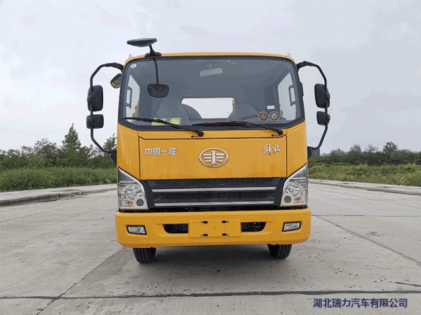 解放虎V一拖二清障车