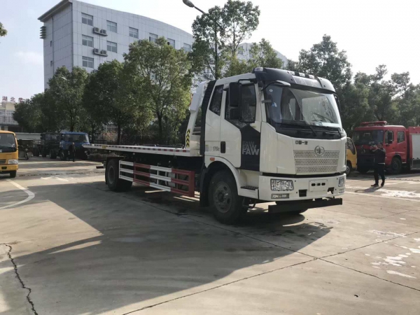 解放J6一拖二清障车