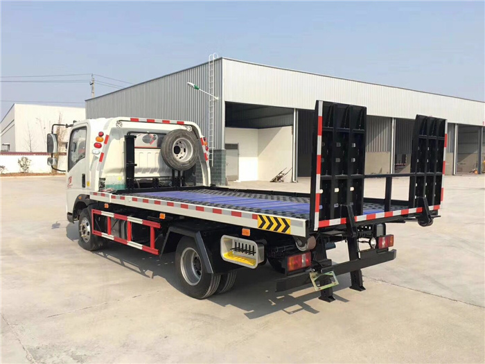 重汽豪沃蓝牌清障车
