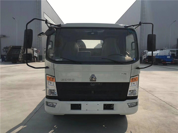 重汽豪沃蓝牌清障车