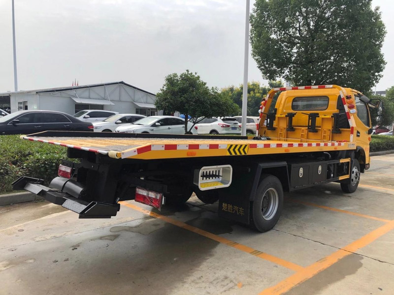 江淮国六黄牌骏铃V7清障车