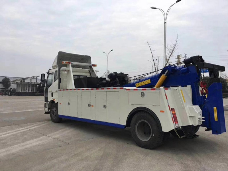 解放J6拖吊连体清障车